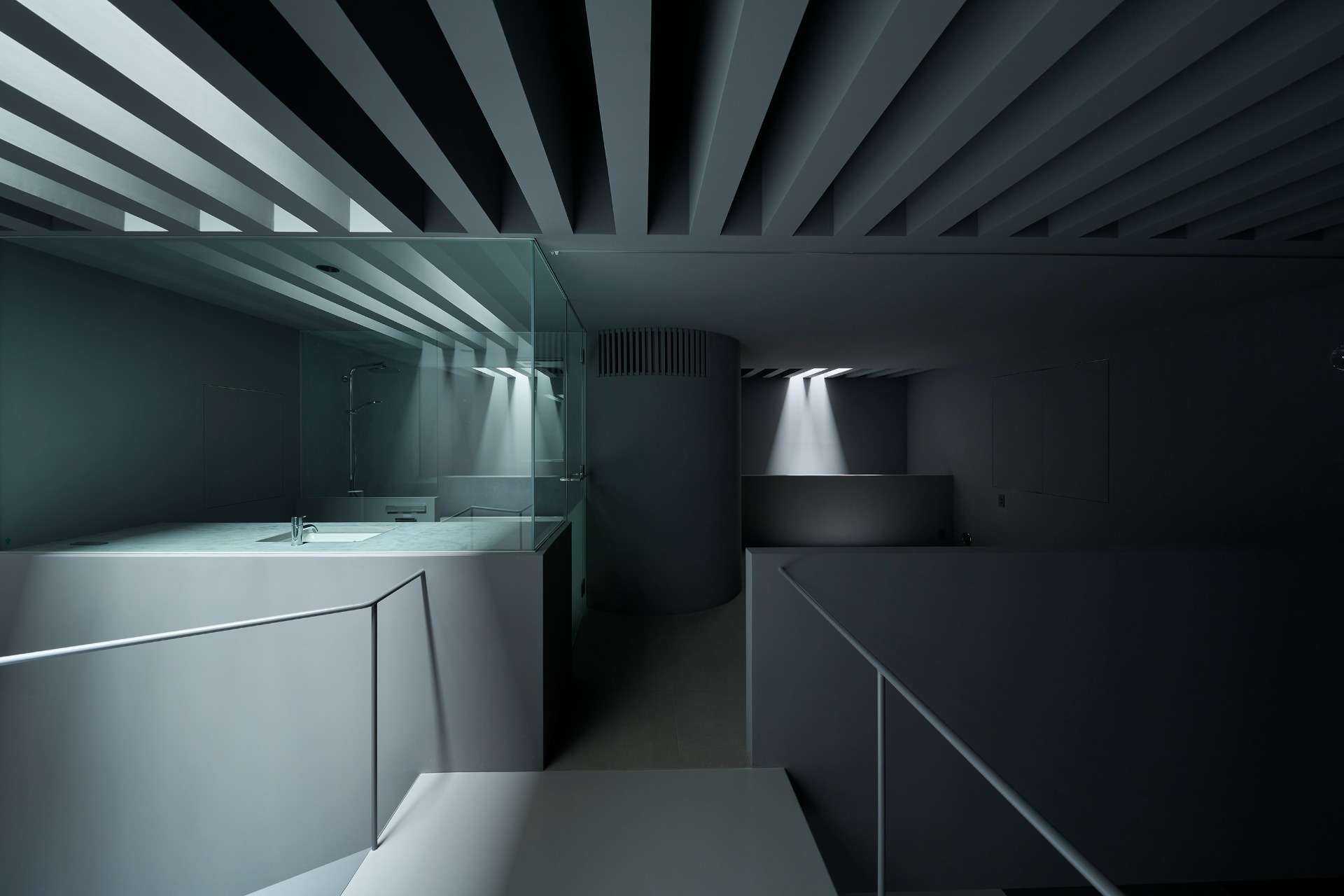 DARK HOUSE